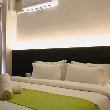 The Aru Hotel At Aru Suites コタキナバル エクステリア 写真