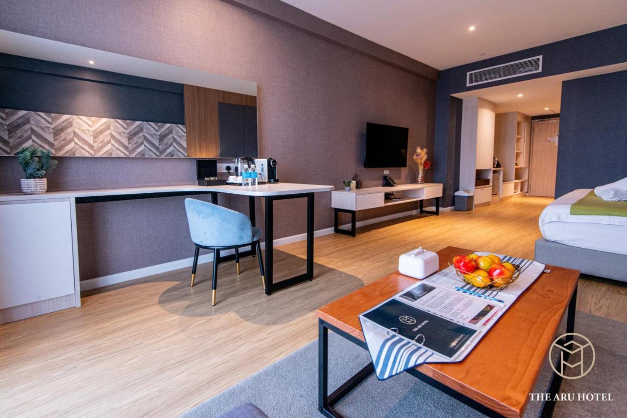 The Aru Hotel At Aru Suites コタキナバル エクステリア 写真