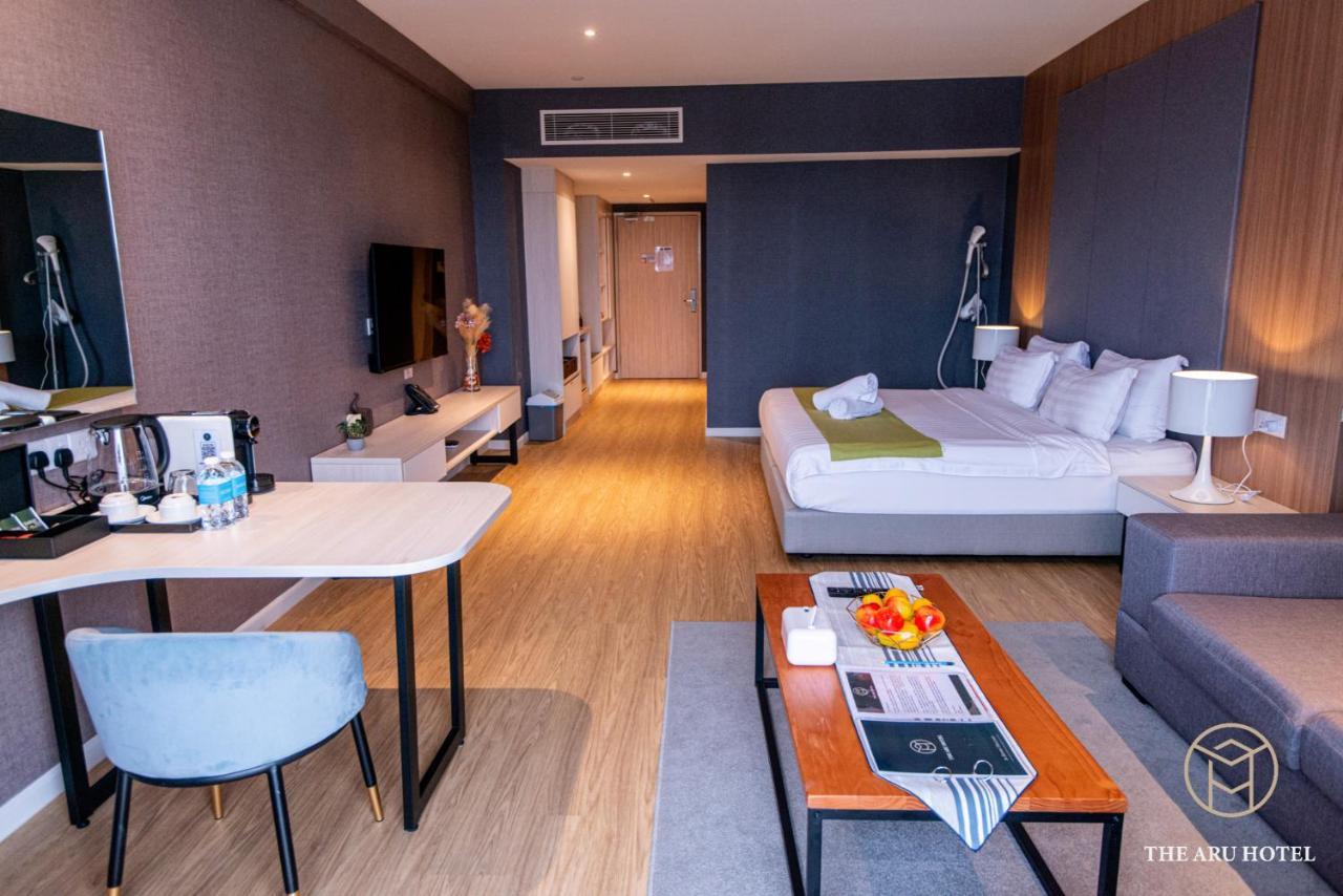 The Aru Hotel At Aru Suites コタキナバル エクステリア 写真