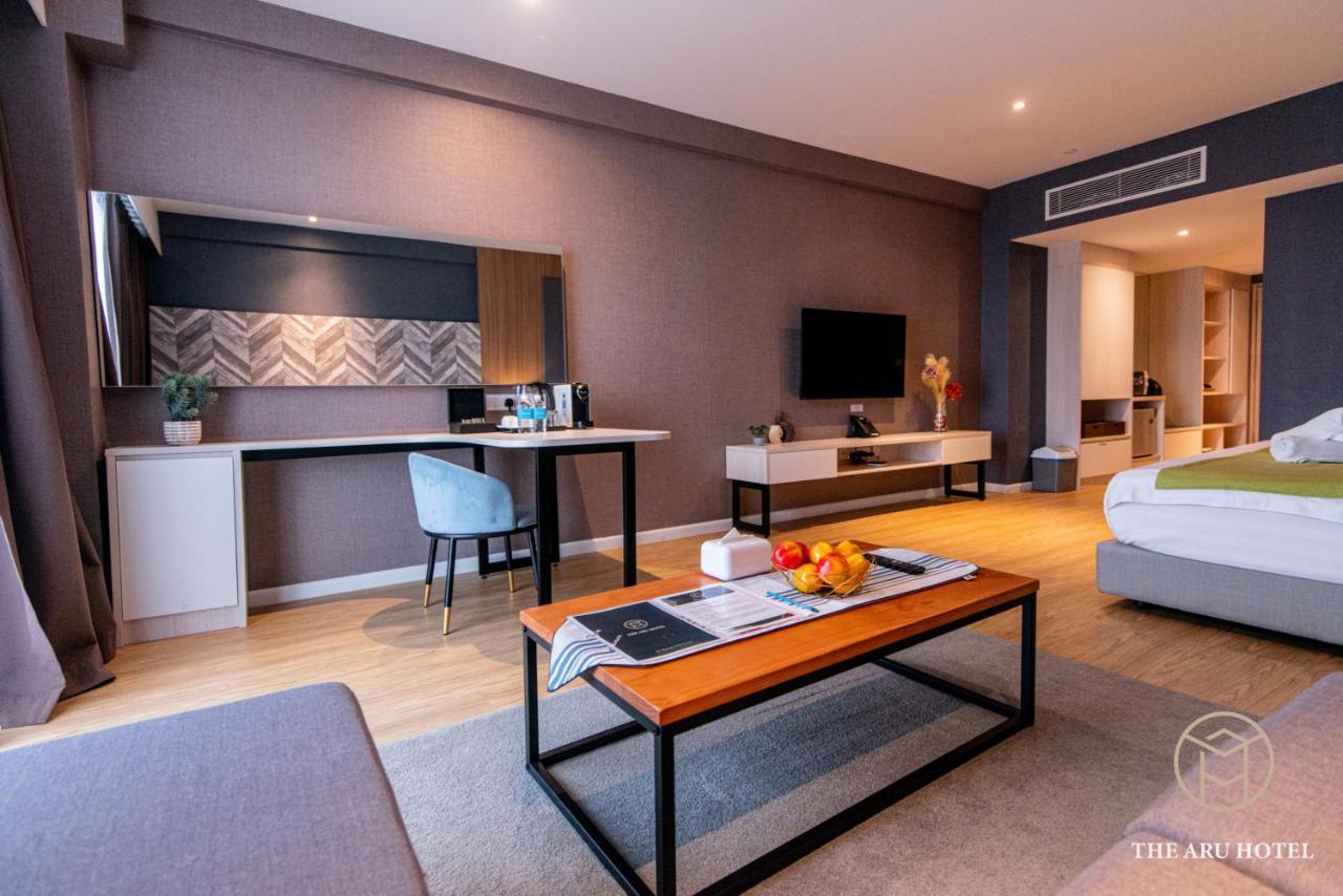 The Aru Hotel At Aru Suites コタキナバル エクステリア 写真